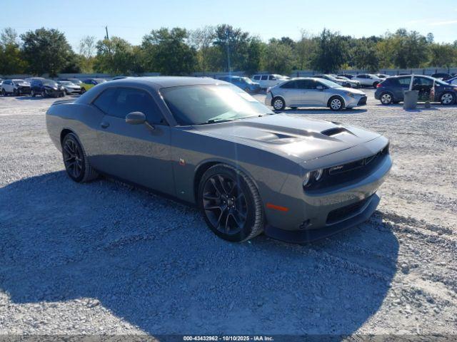  Salvage Dodge Challenger