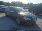 Chrysler 200 Limited Image 1