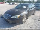 Chrysler 200 Limited Image 12