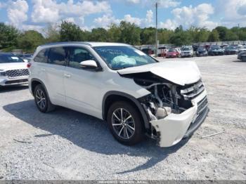  Salvage Toyota Highlander