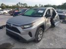 Toyota RAV4 Le Image 2