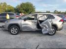 Toyota RAV4 Le Image 13