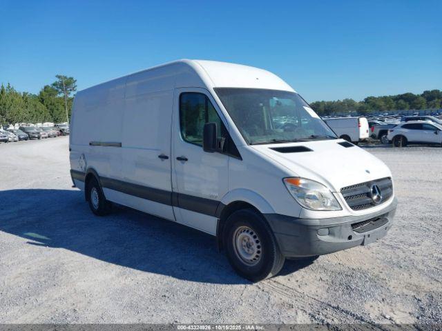 Salvage Mercedes-Benz Sprinter 2500