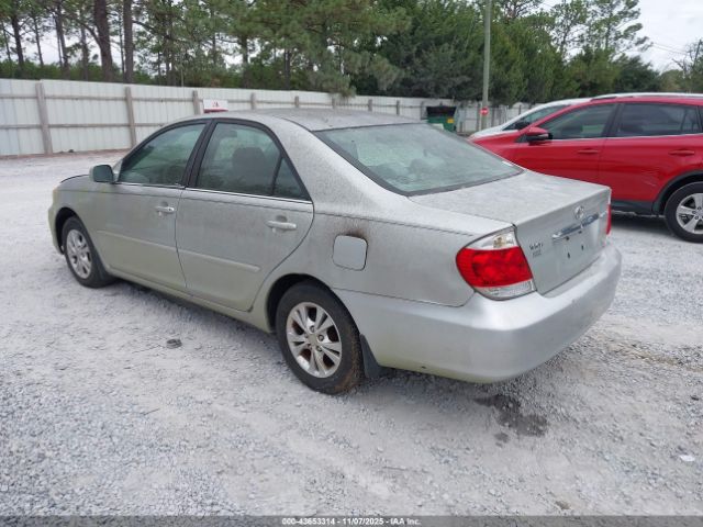 Toyota Camry Le V6 Image 7