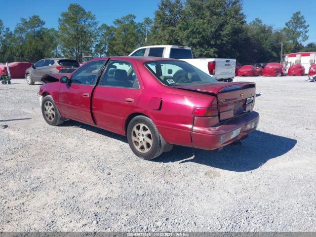 Toyota Camry Xle V6 Image 16