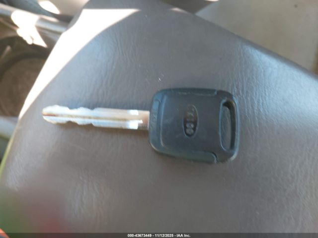 Toyota Camry Xle V6 Image 12