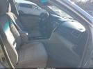 Toyota Camry Le Image 14