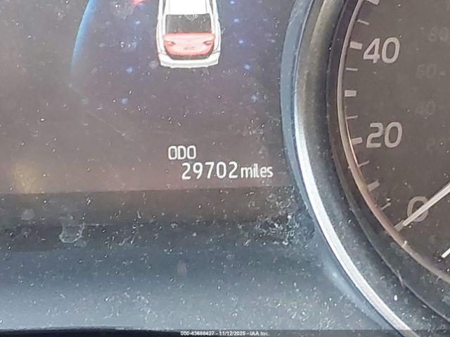 Toyota Camry Xse Hybrid Image 16