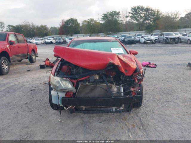 Toyota Camry Se Image 14