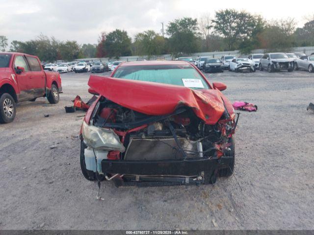 Toyota Camry Se Image 14