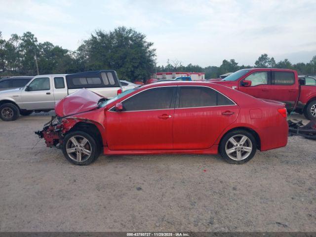 Toyota Camry Se Image 16