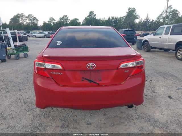 Toyota Camry Se Image 2