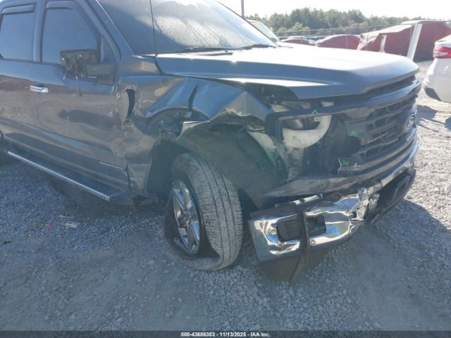 Ford F-150 Xlt Image 4