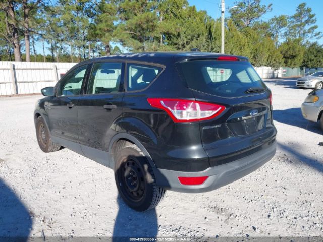 Ford Escape S Image 2