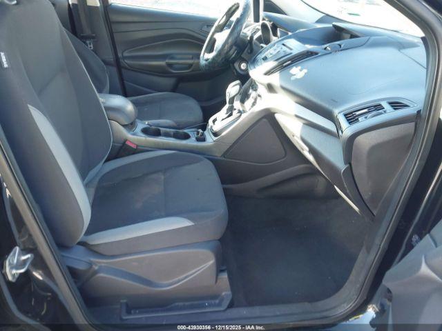 Ford Escape S Image 8