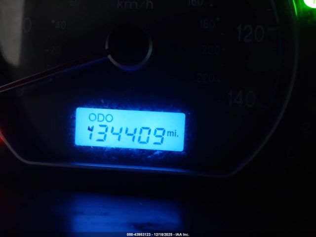 Hyundai ELANTRA Image 2