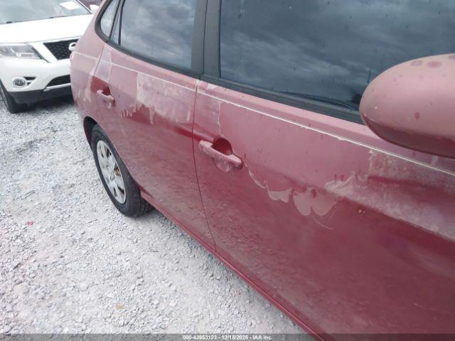 Hyundai ELANTRA Image 9