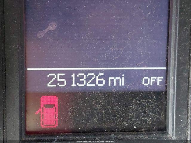 Chrysler Town & Country Touring Image 8