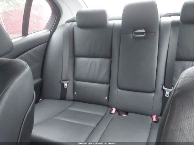 BMW 5 Series Image 10