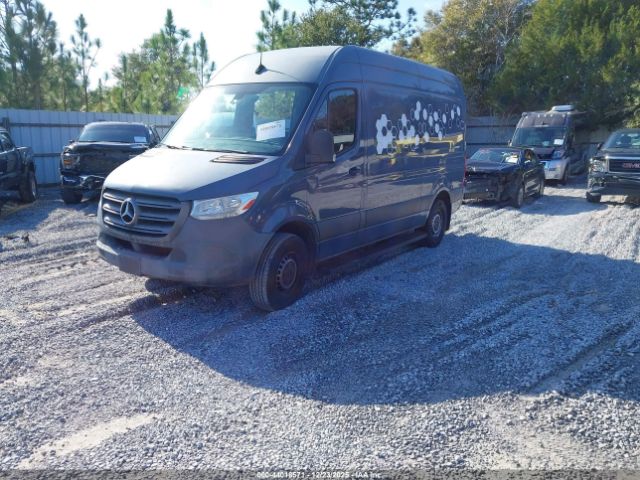 Mercedes-Benz Sprinter 2500 Standard Roof V6 Image 4