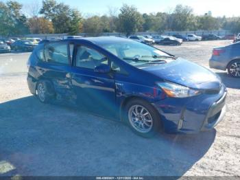  Salvage Toyota Prius v