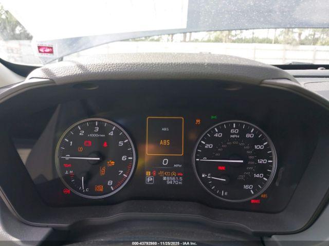 Subaru Crosstrek Premium Image 4