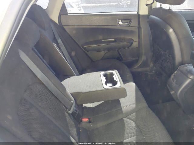 Kia Optima Lx Image 8