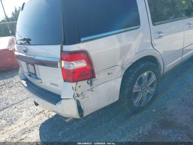 Ford Expedition Platinum Image 3