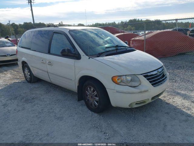  Salvage Chrysler Town & Country