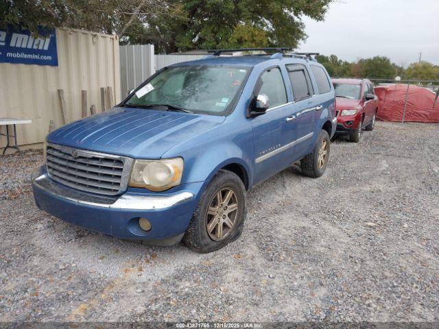 Chrysler Aspen Limited Image 3