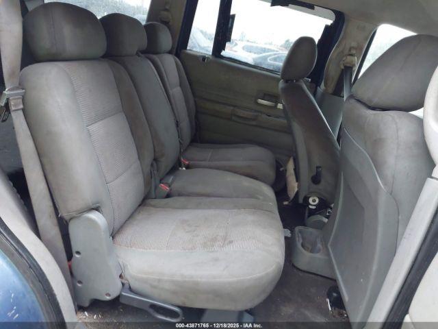 Chrysler Aspen Limited Image 7