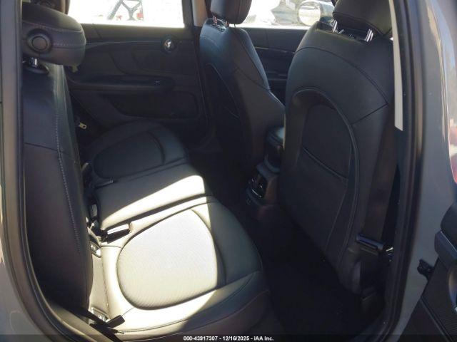 MINI Countryman Cooper S Image 15
