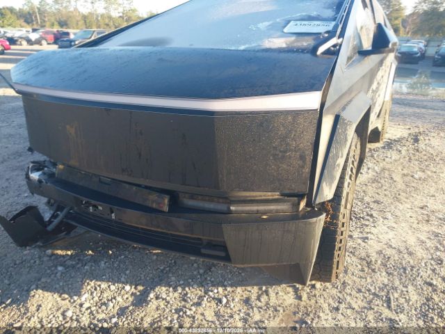 Tesla Cybertruck All-wheel Drive Image 14