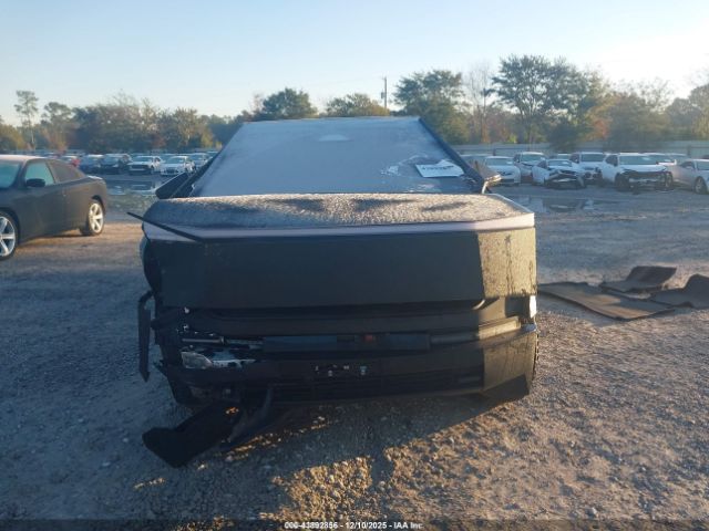 Tesla Cybertruck All-wheel Drive Image 15