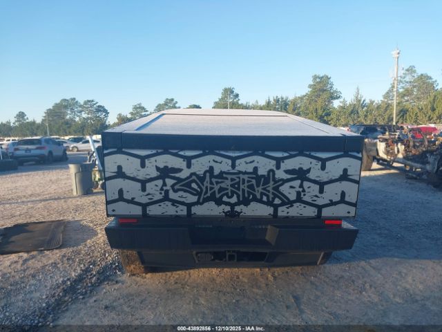 Tesla Cybertruck All-wheel Drive Image 11