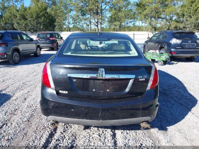 Lincoln MKS Image 8