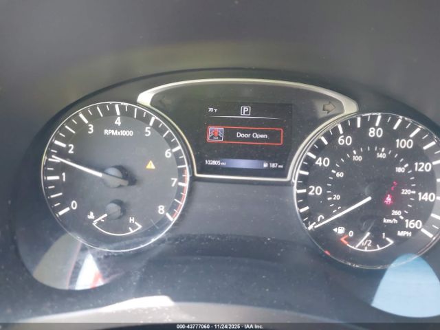 Nissan Altima Image 5