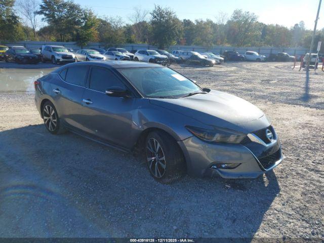  Salvage Nissan Maxima