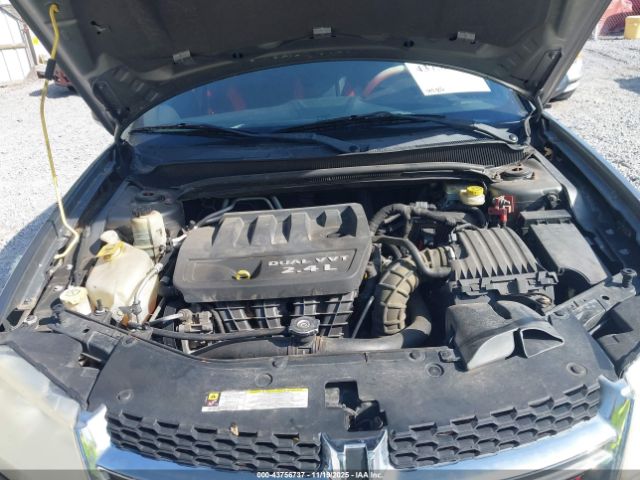 Dodge Avenger Sxt Image 10