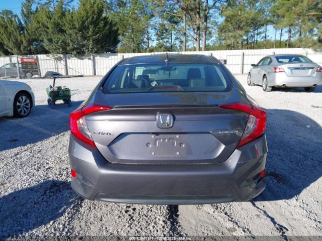 Honda Civic Touring Image 13