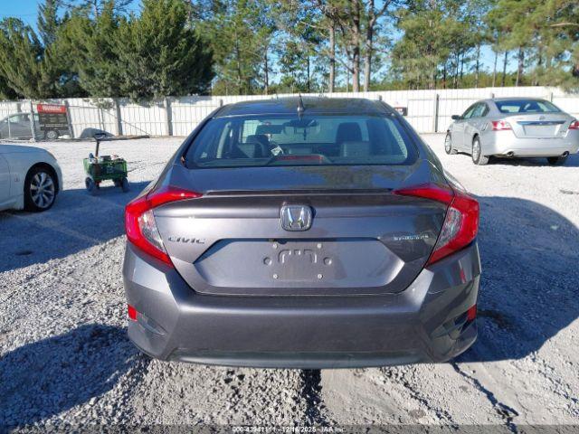 Honda Civic Touring Image 13