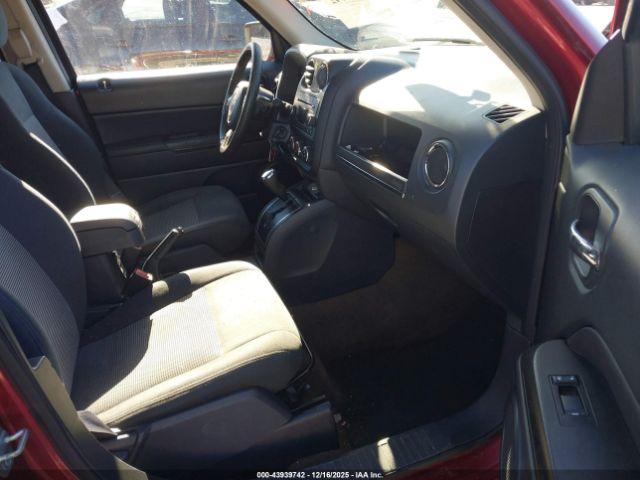 Jeep Patriot Latitude Fwd Image 6