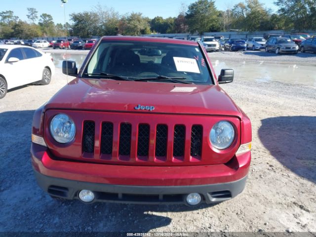 Jeep Patriot Latitude Fwd Image 13