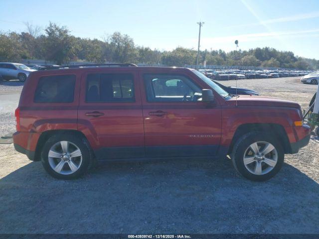Jeep Patriot Latitude Fwd Image 12