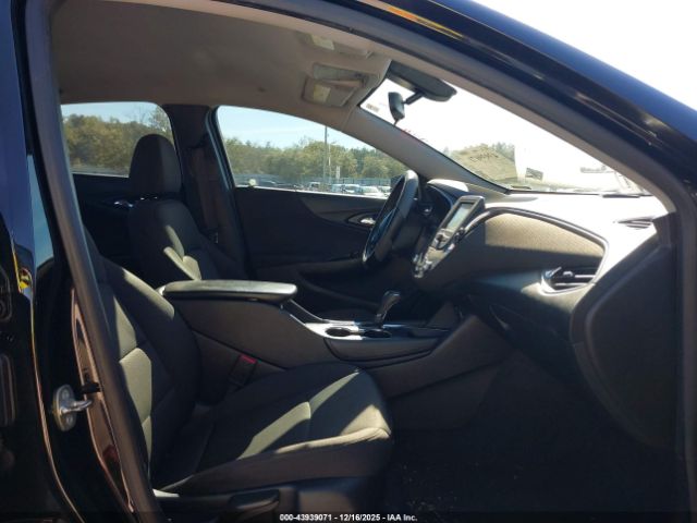 Chevrolet Malibu 1lt Image 5