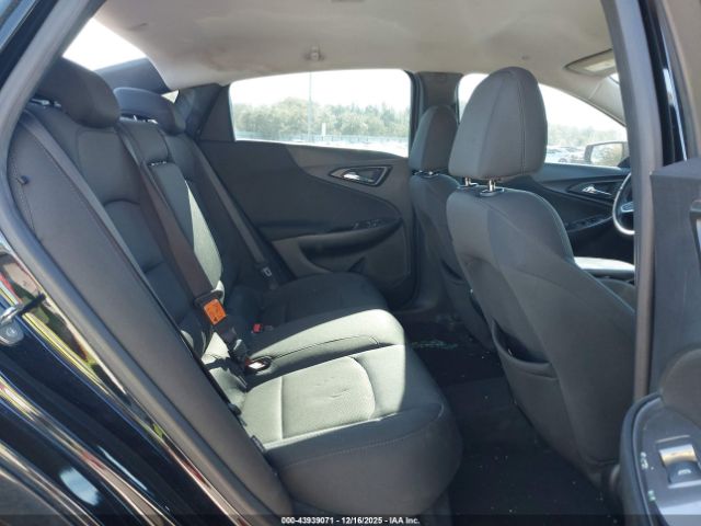 Chevrolet Malibu 1lt Image 16