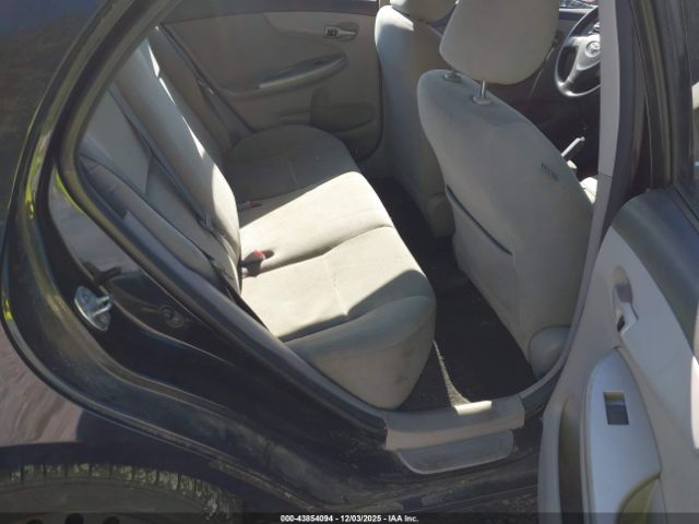 Toyota Corolla Le Image 4