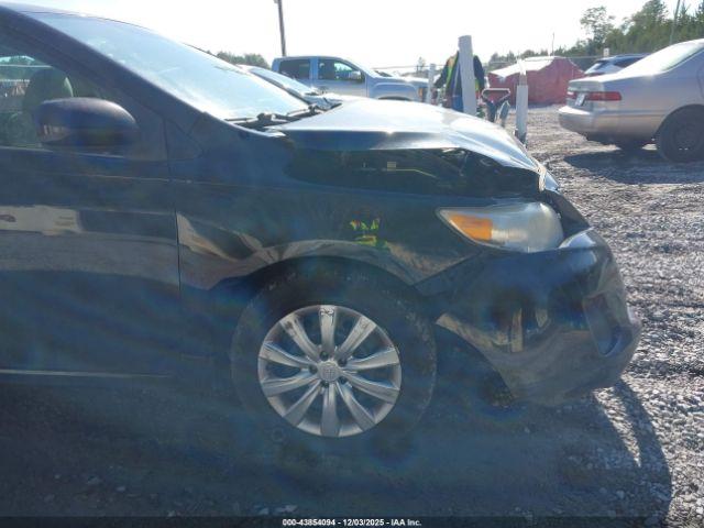 Toyota Corolla Le Image 16