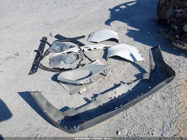 Toyota RAV4 Xle Image 6