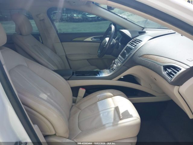 Lincoln MKZ Select Image 9